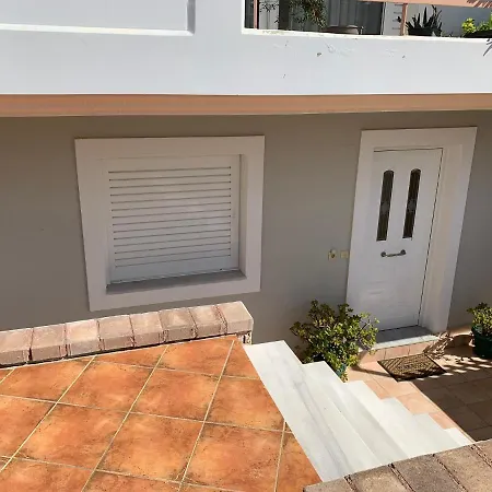 Διαμέρισμα Modern In *