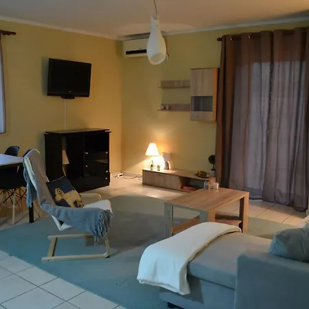 Διαμέρισμα Modern In